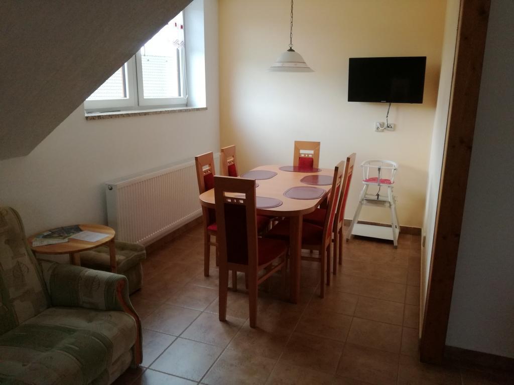 Apartman U Kovaru Kasperske Hory Dış mekan fotoğraf